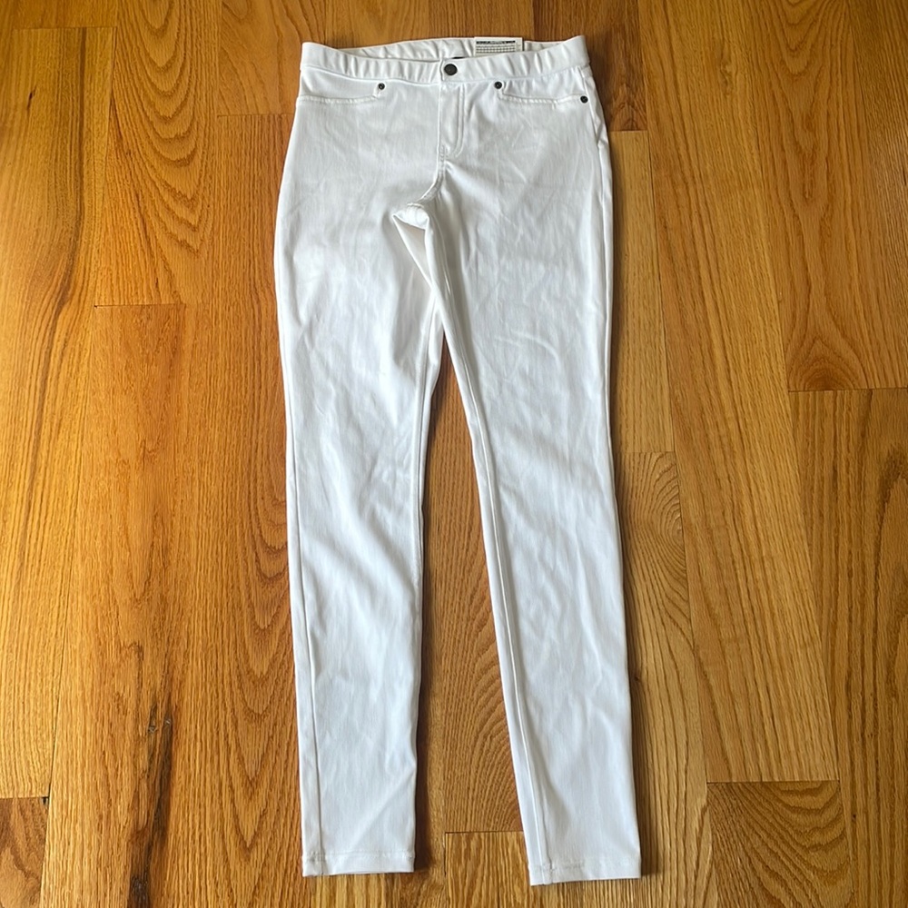 White Hue Leggings in size S.